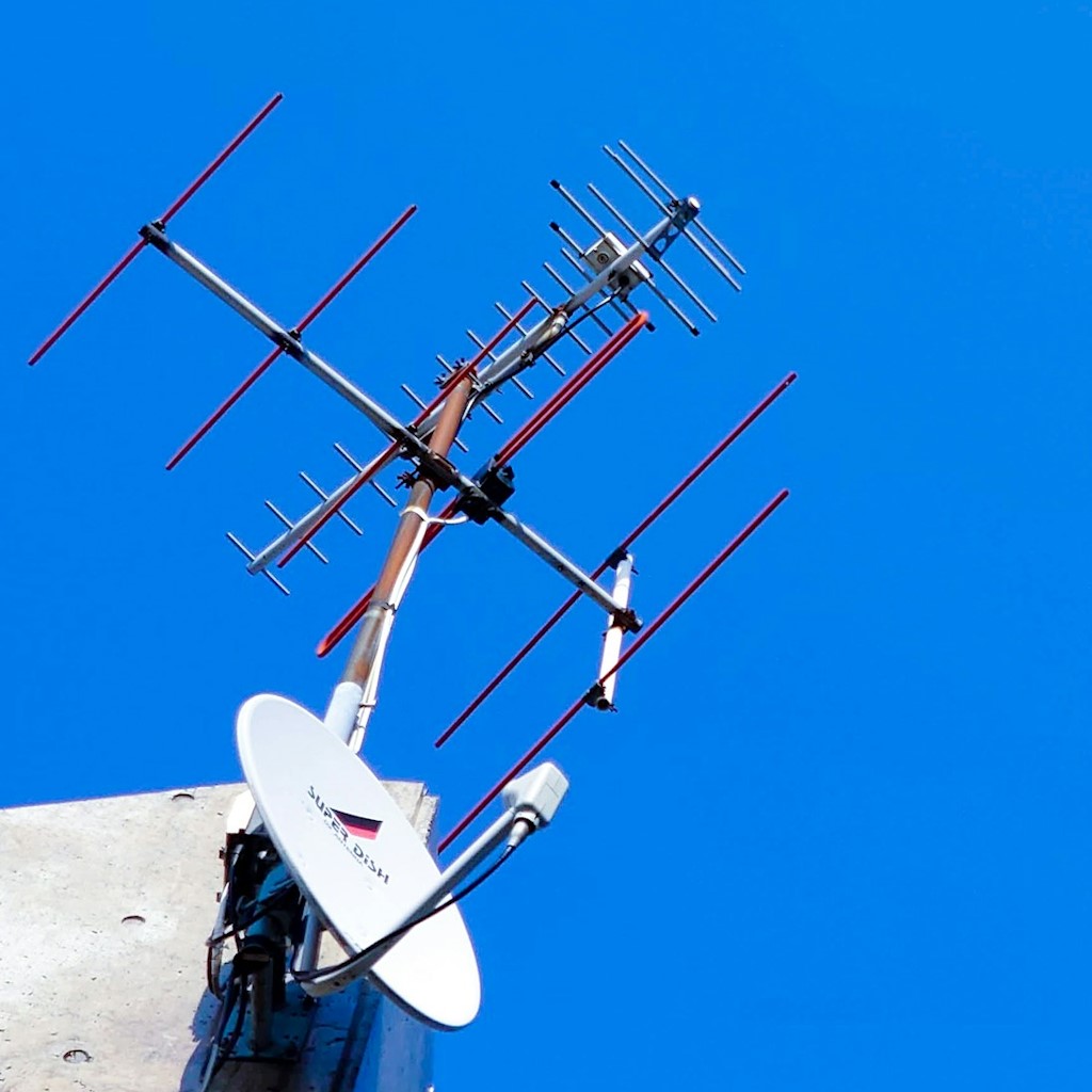 Antenas TV y parabólica